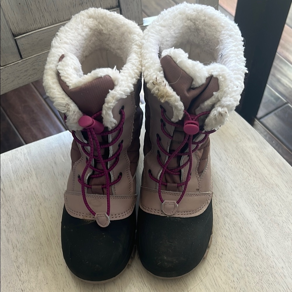 Pink and Black Winter Boots with Fur Lining